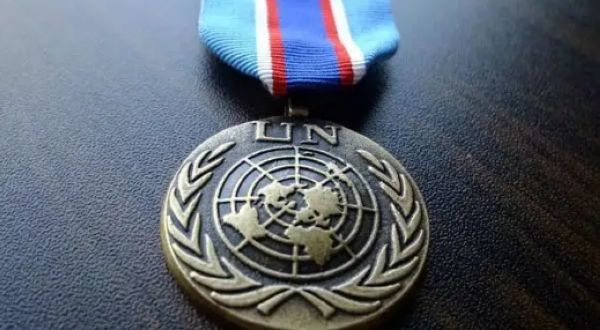 两名中国维和警察获联合国维和勋章