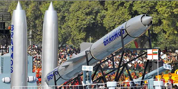 菲律宾将从印度购买“布拉莫斯”超音速反舰导弹系统