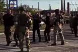 俄军继续接收亚速钢铁厂内乌方守军