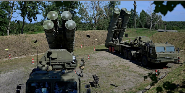 普京：俄防空系统“像砸开坚果一样”摧毁乌武器