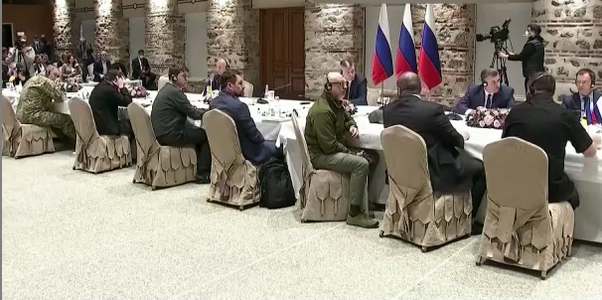 俄罗斯外长拉夫罗夫：若西方继续向乌提供远程武器 俄将采取行动