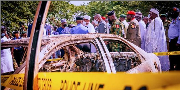 尼日利亚总统布哈里视察首都劫狱现场 对情报系统表示失望