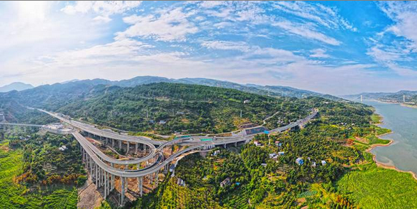 中国基建再破多个纪录！3条高速在三峡库区串联成环