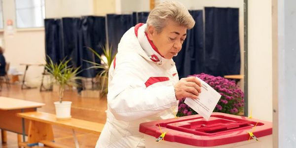 拉脱维亚议会选举初步结果揭晓