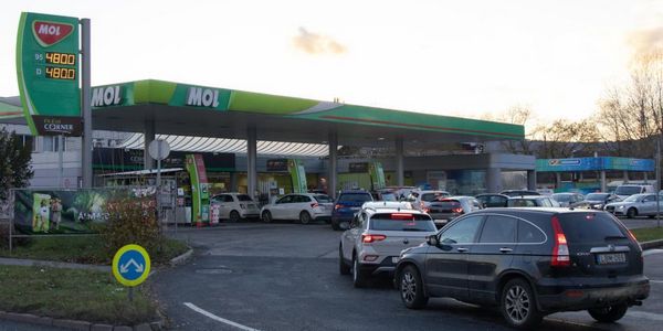 匈牙利宣布取消燃油限价措施