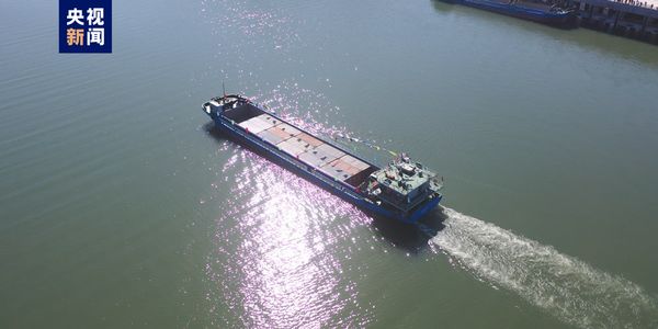 闽江干流“黄金航道”今起全线恢复通航 500吨级货船通江达海