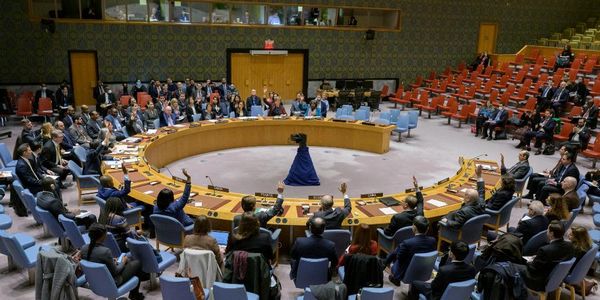 联合国安理会通过叙利亚跨境人道救援授权延期决议