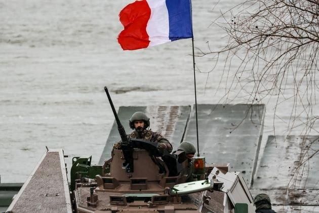 法国要动真格了？2000士兵奔向俄控制区，西方大战会正式打响吗